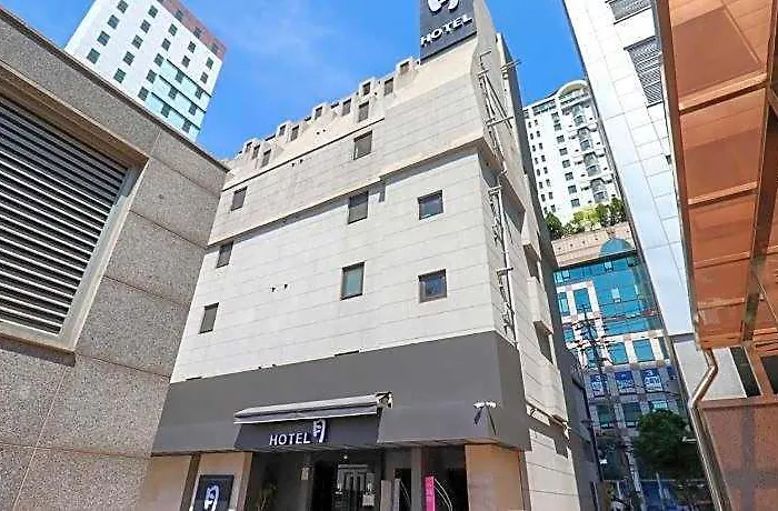 Sinchon Wol 3* 서울특별시